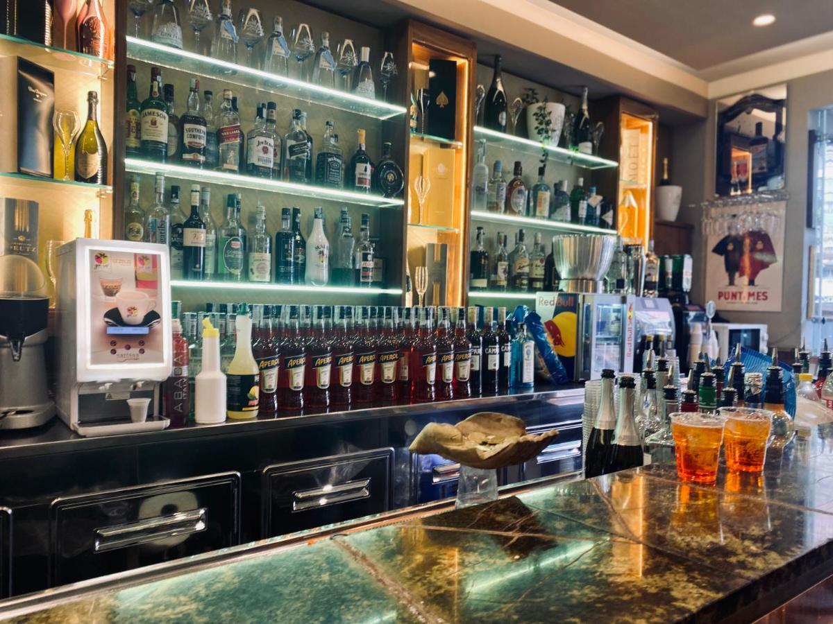 Miluar - Centro Storico - Lungo La Via Della Musica Bed & Breakfast Napoli Dış mekan fotoğraf
