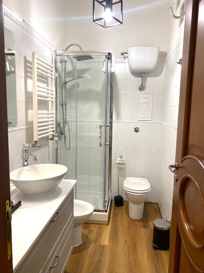 Miluar - Centro Storico - Lungo La Via Della Musica Bed & Breakfast Napoli Dış mekan fotoğraf