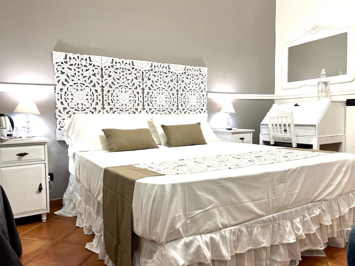Miluar - Centro Storico - Lungo La Via Della Musica Bed & Breakfast Napoli Dış mekan fotoğraf