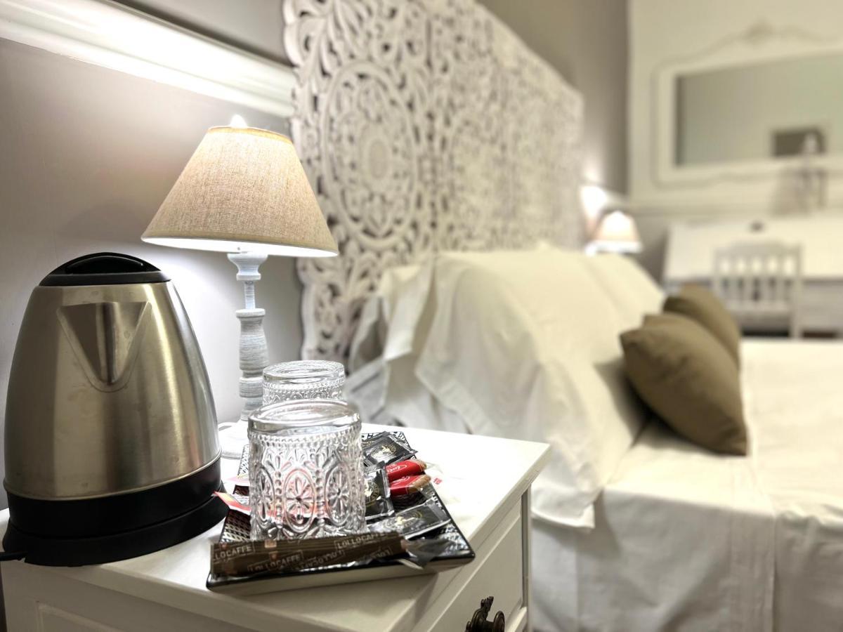 Miluar - Centro Storico - Lungo La Via Della Musica Bed & Breakfast Napoli Dış mekan fotoğraf