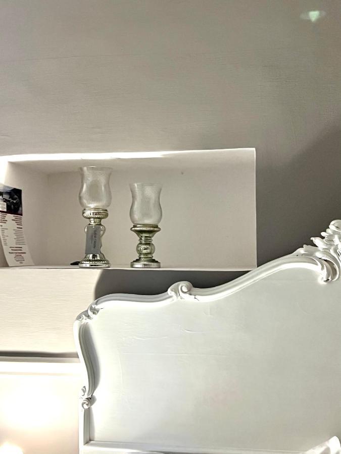 Miluar - Centro Storico - Lungo La Via Della Musica Bed & Breakfast Napoli Dış mekan fotoğraf